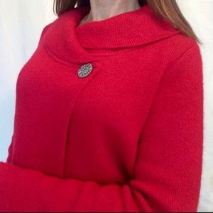 NWOT🔥Adrienne Vittadini shawl collar sweater Cherry Red color Size L